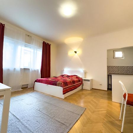 בוקרשט Central Retreat Apartments מראה חיצוני תמונה